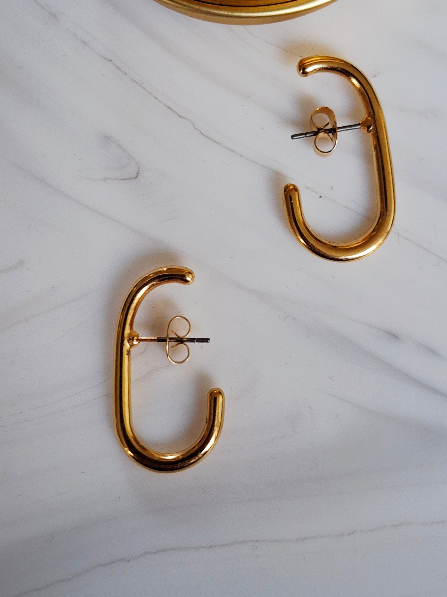 Boucles d'oreilles Orfeo barre arrondie
