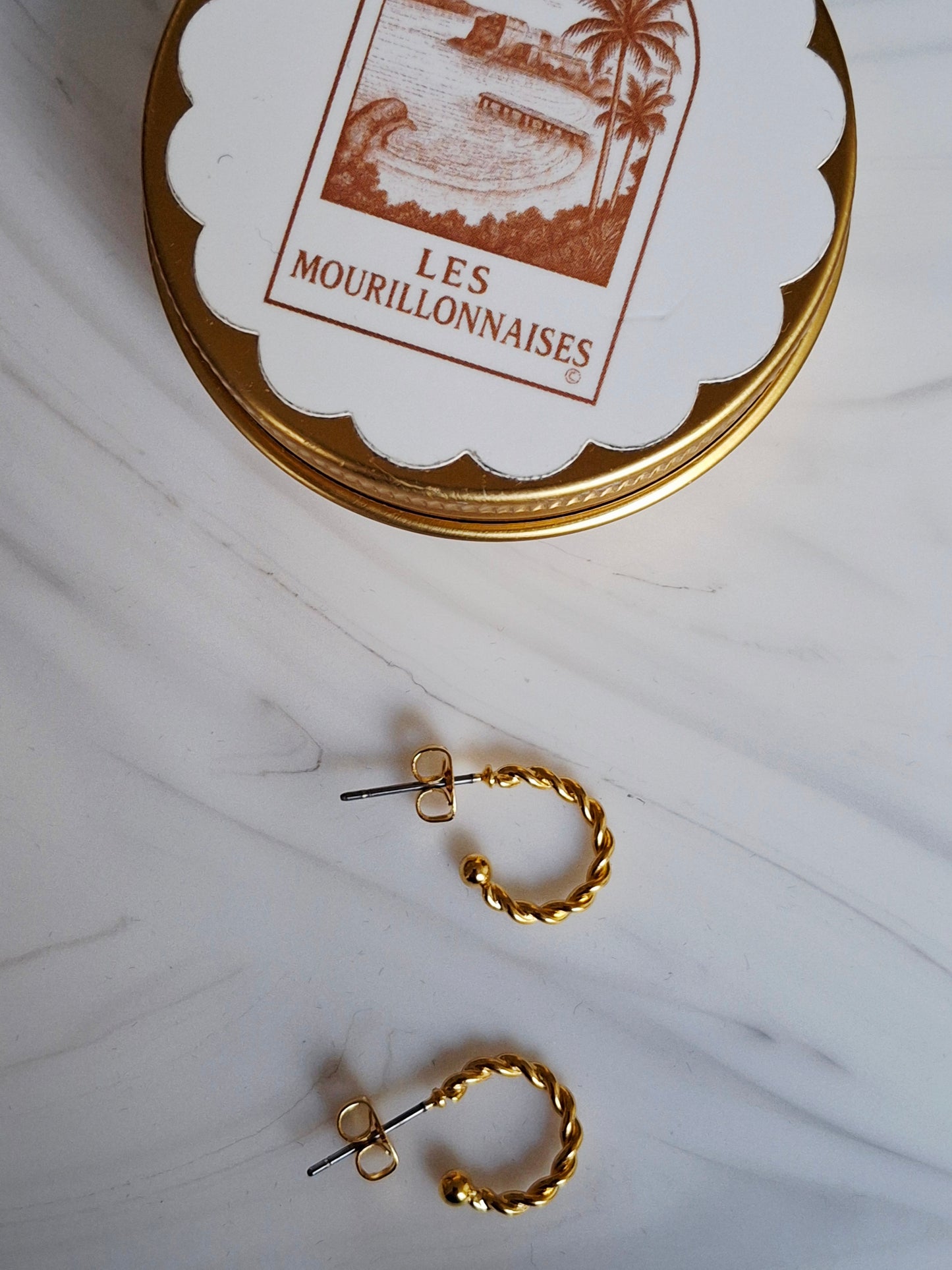 Mini créoles Marine corde torsadée avec petite boule